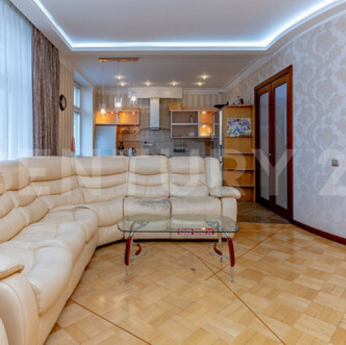 3-комн квартира Бассейная ул,  д. 27