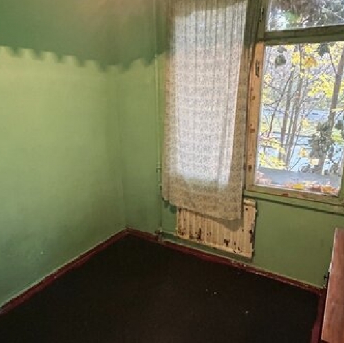 4-комн квартира улица Подводника Кузьмина,  д. 20