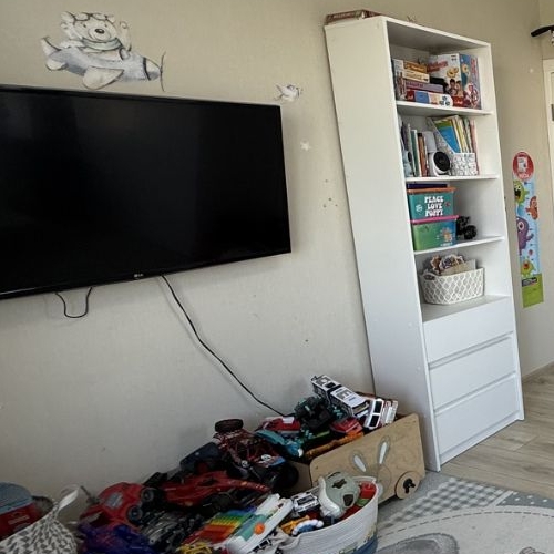 3-комн квартира Гатчина, улица Авиатриссы Зверевой, 14