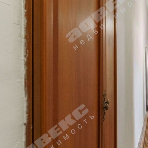 3-комн квартира улица Седова, 80