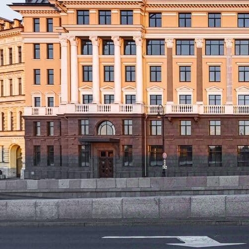 3-комн квартира набережная Воскресенская, 32