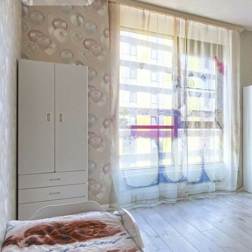 3-комн квартира улица Жукова, 3