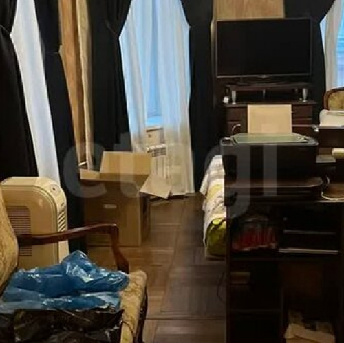 3-комн квартира ул Ропшинская,  д. 1/32