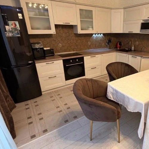 3-комн квартира пос. Шушары, улица Вишерская, 2