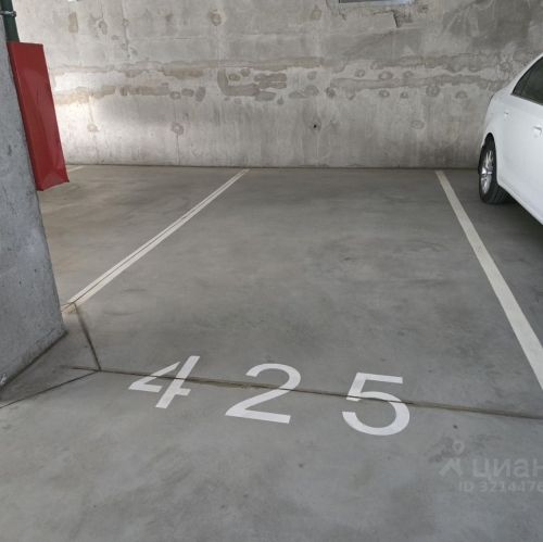 Гараж/парковка б-р Александра Грина,  д. 1