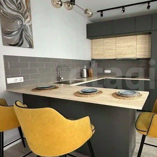 3-комн квартира улица Среднерогатская, 13к1