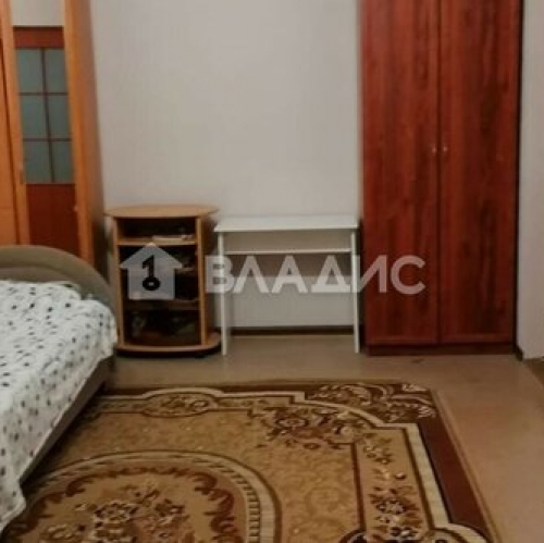 2-комн квартира улица Оптиков,  д. 52 к1