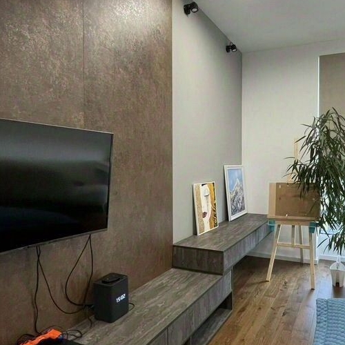 2-комн квартира улица Жукова, 1