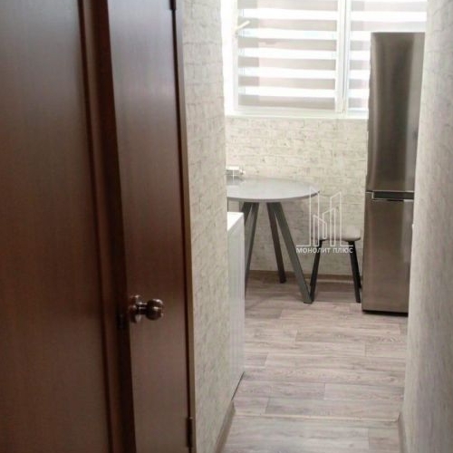 3-комн квартира улица Танкиста Хрустицкого, 7