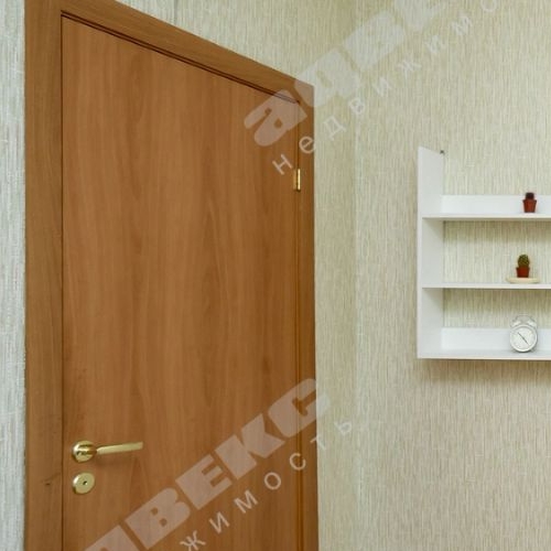 2-комн квартира Кировск, Набережная улица, 5