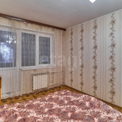 2-комн квартира Кировский район, Лесная улица,  д. 2