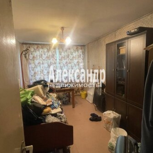 3-комн квартира Луначарского пр-кт,  д. 76