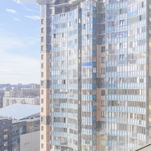 4-комн квартира улица Брянцева, 13к1