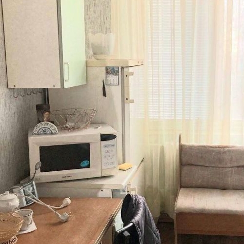 1-комн квартира пос. Межозерный, улица Центральная, 2