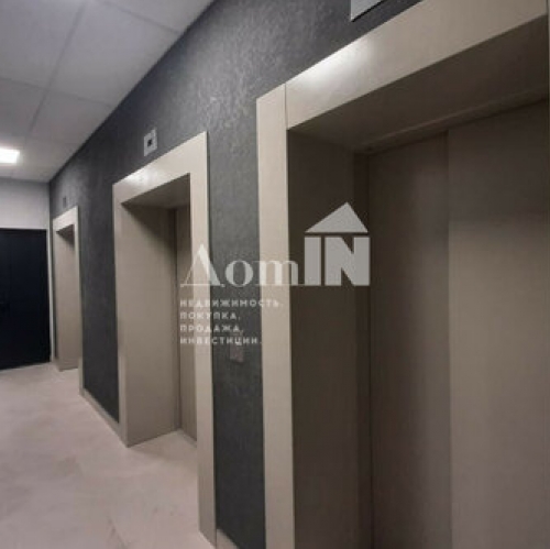 3-комн квартира Маршала Блюхера пр-кт,  д. 3к1