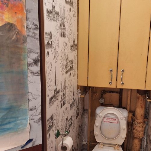 1-комн квартира пос. Коммунары, улица Центральная, 2