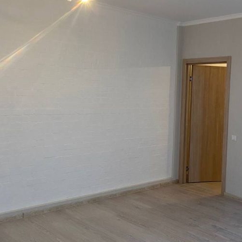 1-комн квартира 1-й мкр, Имени Свердлова пгт, 44