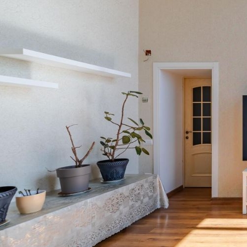 4-комн квартира пос. Бугры, улица Полевая, 16