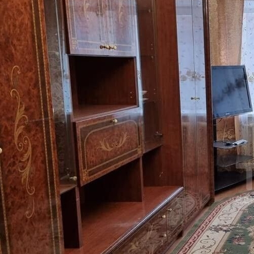 2-комн квартира улица Котина, 5