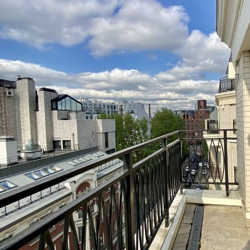 6-комн квартира улица Мира, 37