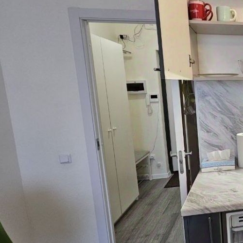 Студия улица Русановская, 28