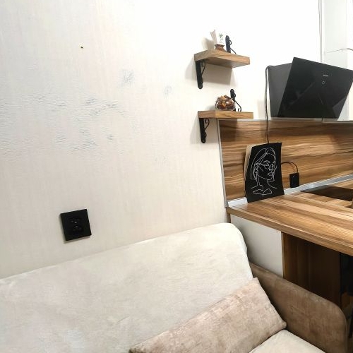 1-комн квартира пос. Янино-1, улица Ясная, 4к3